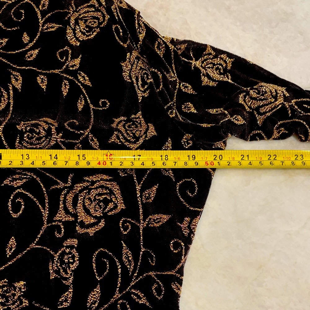 Elegant Gold Rose Print Mock Neck Blouse – Long Sleeve Size 8-10 M/L NWOT - Picture 5 of 9